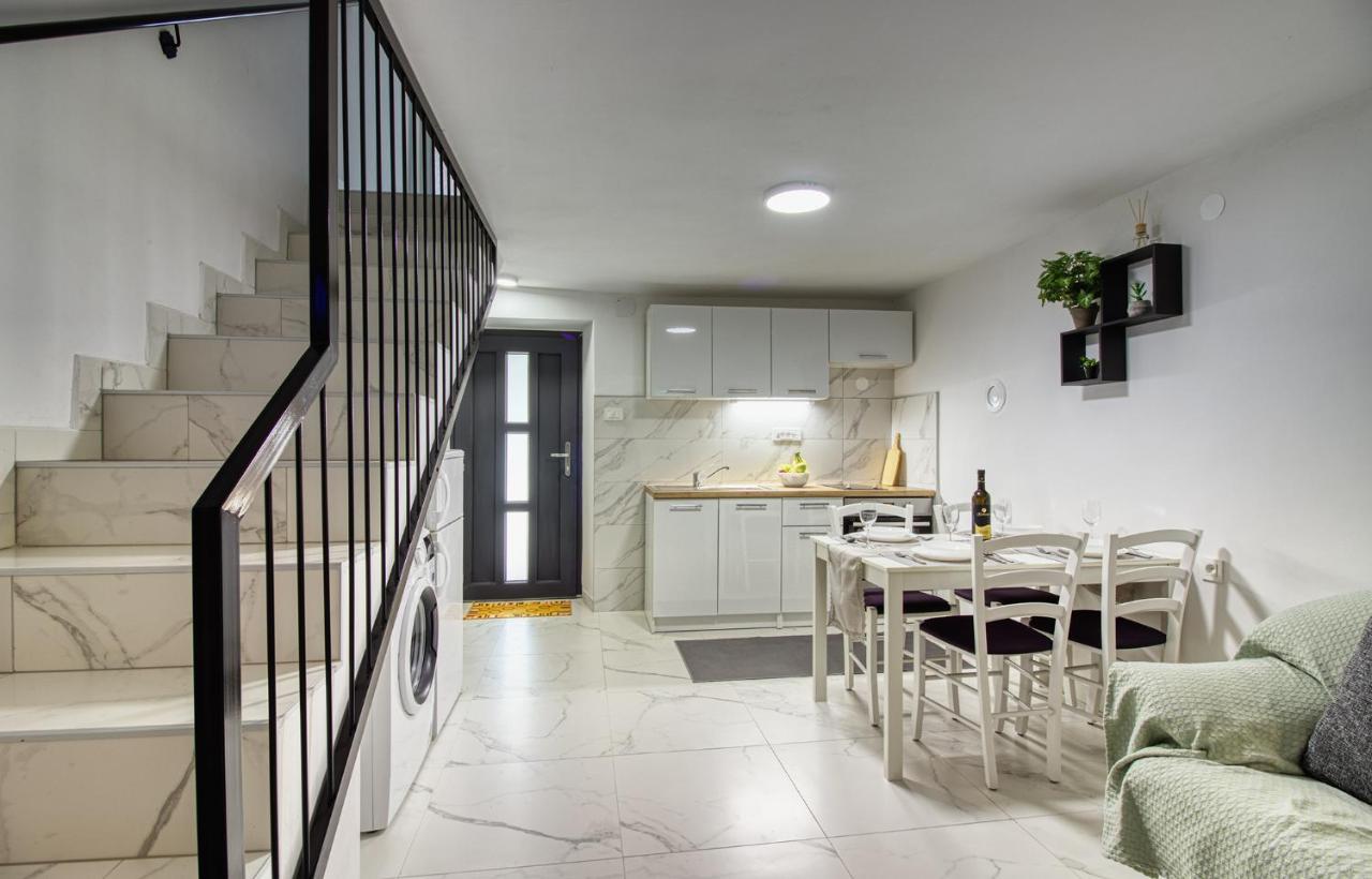 Holiday Home Volta Rakalj Ngoại thất bức ảnh