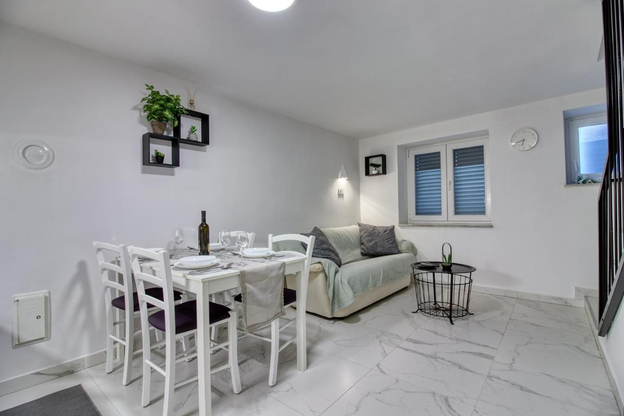 Holiday Home Volta Rakalj Ngoại thất bức ảnh