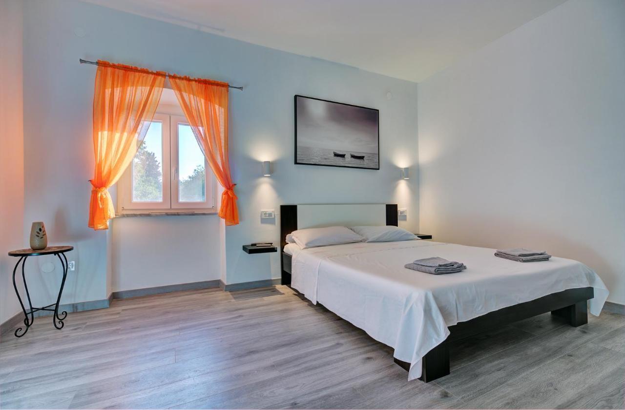 Holiday Home Volta Rakalj Ngoại thất bức ảnh